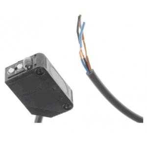 OMRON 光電傳感器 E3ZD622M